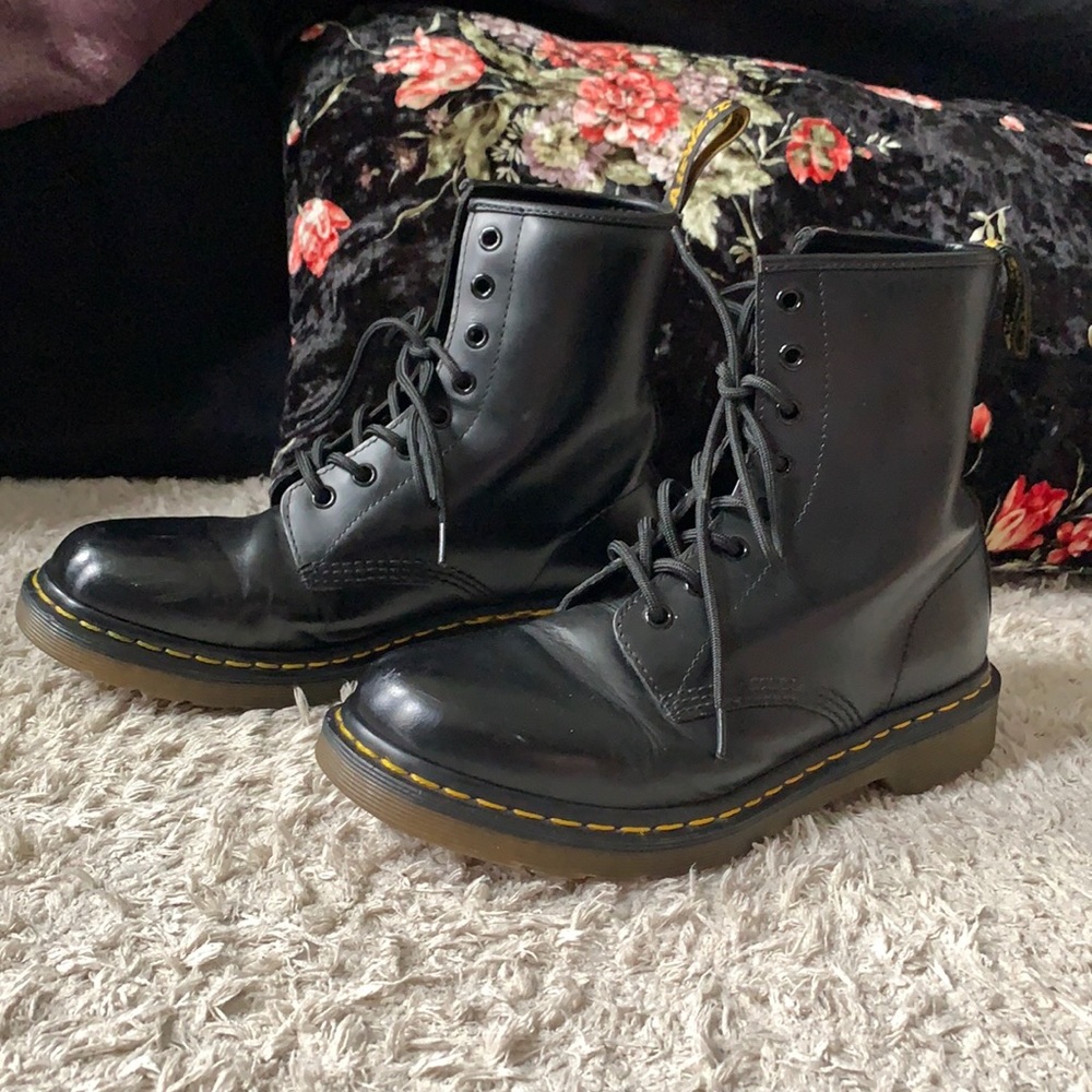 Dr. Martens 1460 Original 8-Eye Leather Boot US 9